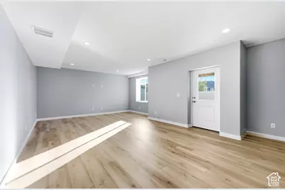 1034 W Molly Pitcher Cir, Bluffdale, UT 84065 - Photo 36
