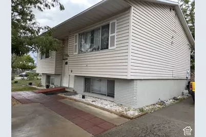 4453 W Nancy Dr, West Valley, UT 84120 - Photo 4