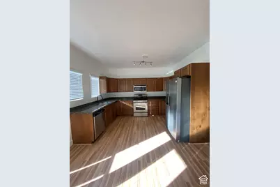 4629 W Daybreak Rim Way, South Jordan, UT 84009 - Photo 4