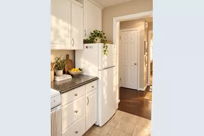 450 E 100 S #20, Salt Lake City, UT 84111 - Photo 6