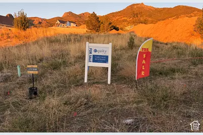 1454 N Stone Bend Way #318, Kaysville, UT 84037 - Photo 2