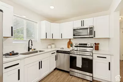 4534 S Toulouse St W, West Valley, UT 84120 - Photo 8