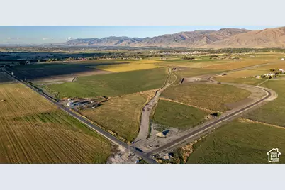 6453 S 3200 W #15, Wellsville, UT 84339 - Photo 8