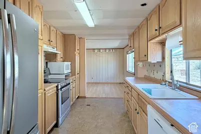 2051 S Murphy Ln, Moab, UT 84532 - Photo 8