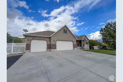 2138 W Deer Dr, Stockton, UT 84071 - Photo 2