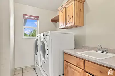 1553 Oakview Dr, Logan, UT 84321 - Photo 16