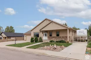 752 W 60 St N, Parowan, UT 84761 - Photo 2
