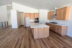 1332 W 7240 S, West Jordan, UT 84084 - Photo 16