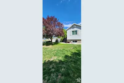 2982 W 2250 N, Clinton, UT 84015 - Photo 2