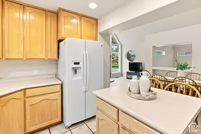 985 N Main E, Orem, UT 84057 - Photo 8