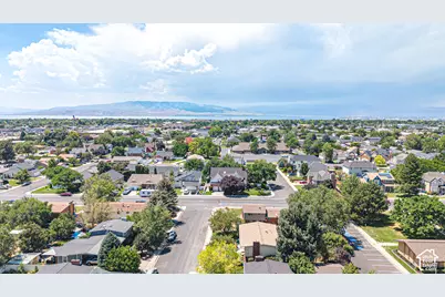 985 N Main E, Orem, UT 84057 - Photo 48