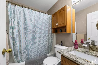 69 W Middle Cir, Grantsville, UT 84029 - Photo 16