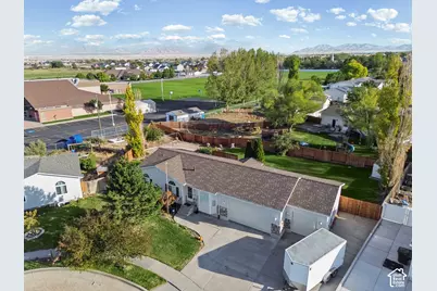 69 W Middle Cir, Grantsville, UT 84029 - Photo 26