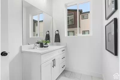 140 E Chambord Ct S, Sandy, UT 84070 - Photo 26