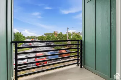 140 E Chambord Ct S, Sandy, UT 84070 - Photo 14