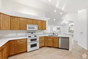 3284 S Hunter Villa Ln W, West Valley, UT 84128 - Photo 12