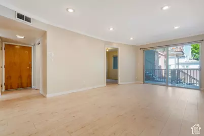 131 S 1000 E, Salt Lake City, UT 84102 - Photo 8