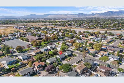 3565 W 5585 S, Taylorsville, UT 84129 - Photo 30
