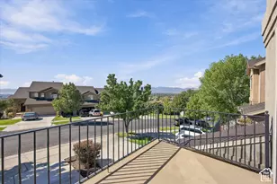 10528 N Sage Vista Ln, Cedar Hills, UT 84062 - Photo 4