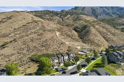 10528 N Sage Vista Ln, Cedar Hills, UT 84062 - Photo 38
