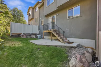 10528 N Sage Vista Ln, Cedar Hills, UT 84062 - Photo 30