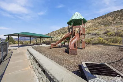 10528 N Sage Vista Ln, Cedar Hills, UT 84062 - Photo 34
