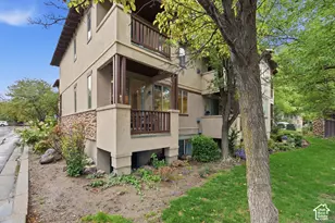 1674 E Kelmscott Ct, Holladay, UT 84124 - Photo 2