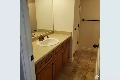 15001 S Eagle Crest Dr E, Draper (UT Cnty), UT 84020 - Photo 24