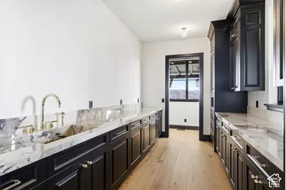 8988 N Sleeping Rock Cir, Kamas, UT 84036 - Photo 30
