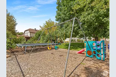 1622 E Royal Oak Cir S, Sandy, UT 84092 - Photo 38