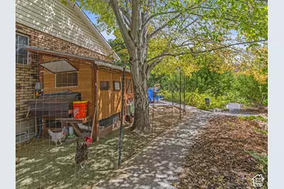 1622 E Royal Oak Cir S, Sandy, UT 84092 - Photo 40