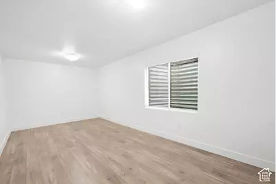 153 E Rochefort Ct S, Sandy, UT 84070 - Photo 28