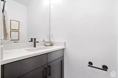 153 E Rochefort Ct S, Sandy, UT 84070 - Photo 14