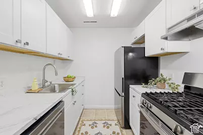 17 E 400 N #17, Bountiful, UT 84010 - Photo 20