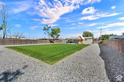 2969 W 1300 N, Clinton, UT 84015 - Photo 20