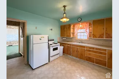 94 N 200 E, Brigham City, UT 84302 - Photo 6