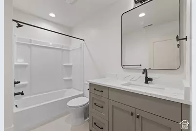 1642 E Center Pointe Dr, Lehi, UT 84043 - Photo 30