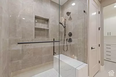 1642 E Center Pointe Dr, Lehi, UT 84043 - Photo 24