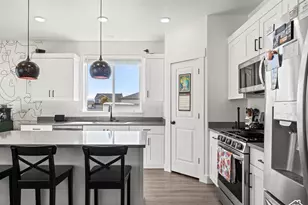 561 S 655 E, Hyrum, UT 84319 - Photo 10