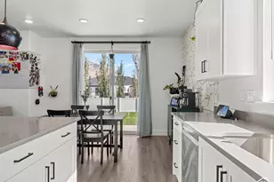 561 S 655 E, Hyrum, UT 84319 - Photo 12