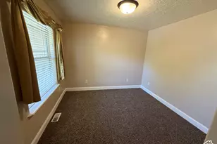 894 W Lagoon St N, Roosevelt, UT 84066 - Photo 16