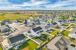 6076 S 4400 W, Hooper, UT 84315 - Photo 70