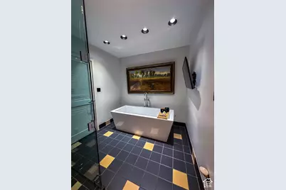 346 E 3300 S, South Salt Lake, UT 84115 - Photo 40