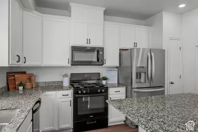 97 E Polaris Dr, Saratoga Springs, UT 84045 - Photo 8