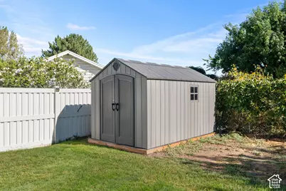 9643 S 3065 W, South Jordan, UT 84095 - Photo 28