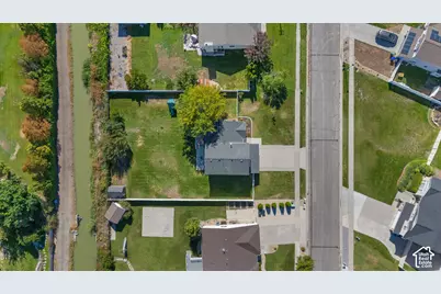9643 S 3065 W, South Jordan, UT 84095 - Photo 34