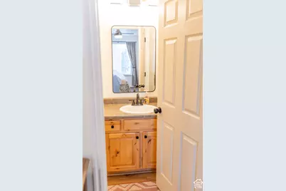 2542 W Mont Sur Dr, Riverton, UT 84065 - Photo 44
