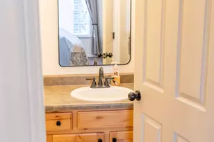 2542 W Mont Sur Dr, Riverton, UT 84065 - Photo 44