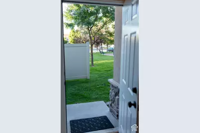 2542 W Mont Sur Dr, Riverton, UT 84065 - Photo 6