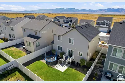 5726 N Gray Hawk Dr, Stansbury Park, UT 84074 - Photo 36